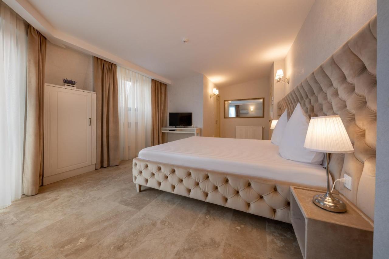 Casa Fiori Hotel 3*